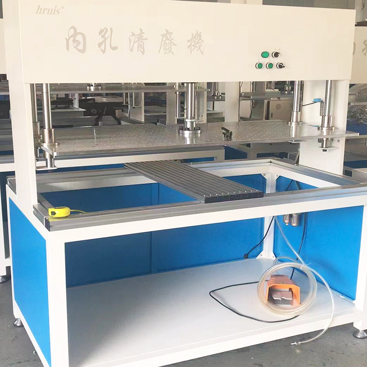 实验型内孔清废机：高效清理新利器-1